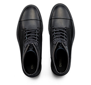 LACE-UP BOOT