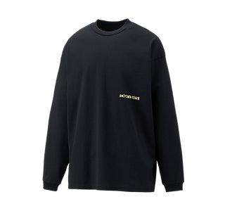 LONG SLEEVED GRAPHIC TEE