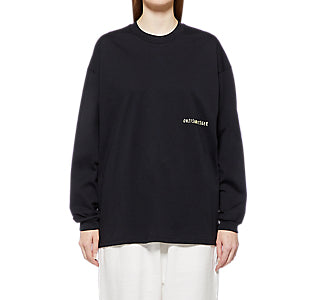 LONG SLEEVED GRAPHIC TEE
